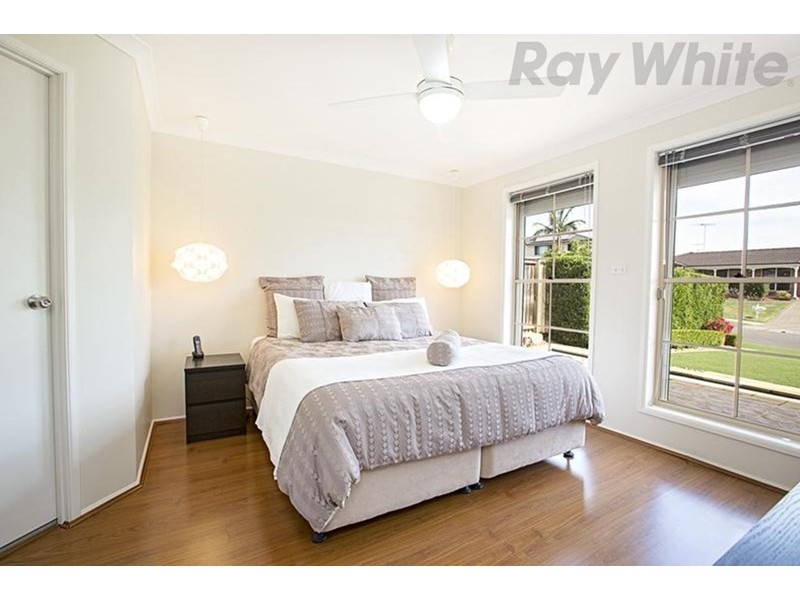 77 Lindeman Crescent, Green Valley NSW 2168