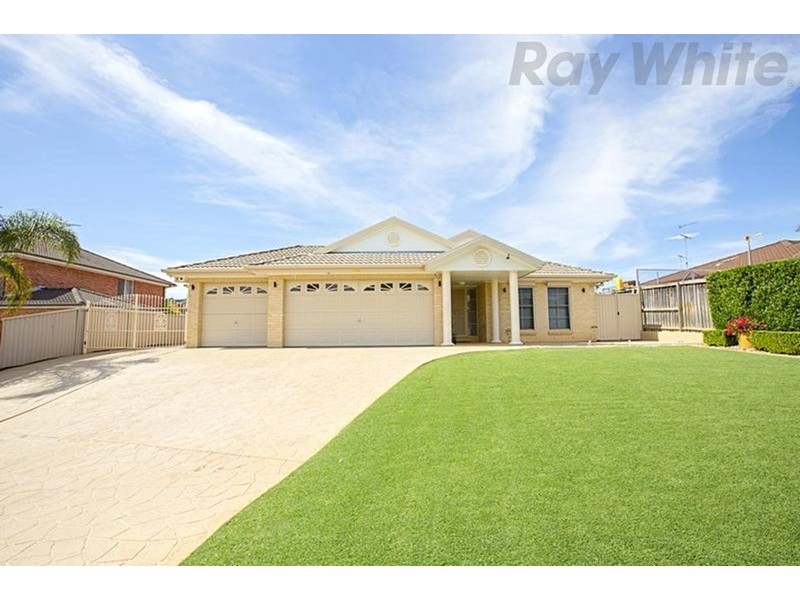 77 Lindeman Crescent, Green Valley NSW 2168