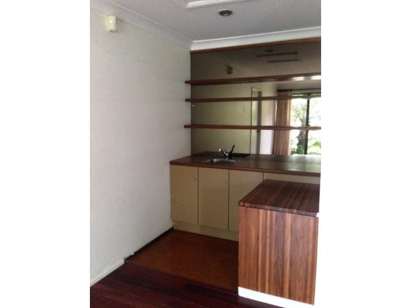 4 Colong Close, Hoxton Park NSW 2171