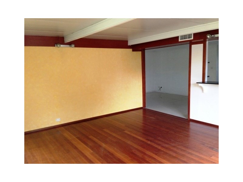 4 Colong Close, Hoxton Park NSW 2171