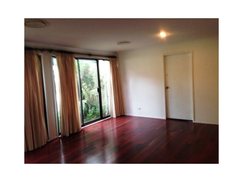 4 Colong Close, Hoxton Park NSW 2171