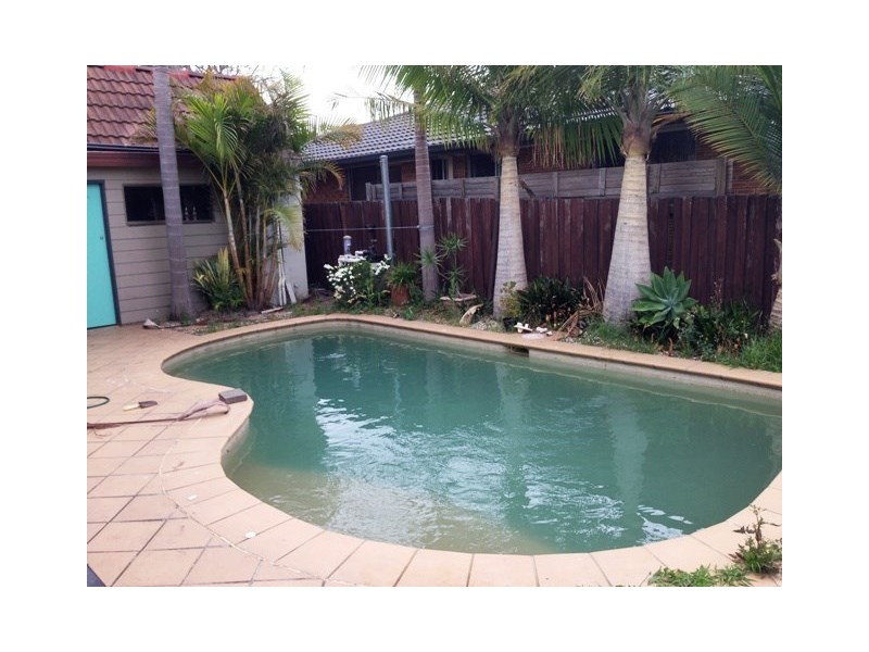 4 Colong Close, Hoxton Park NSW 2171