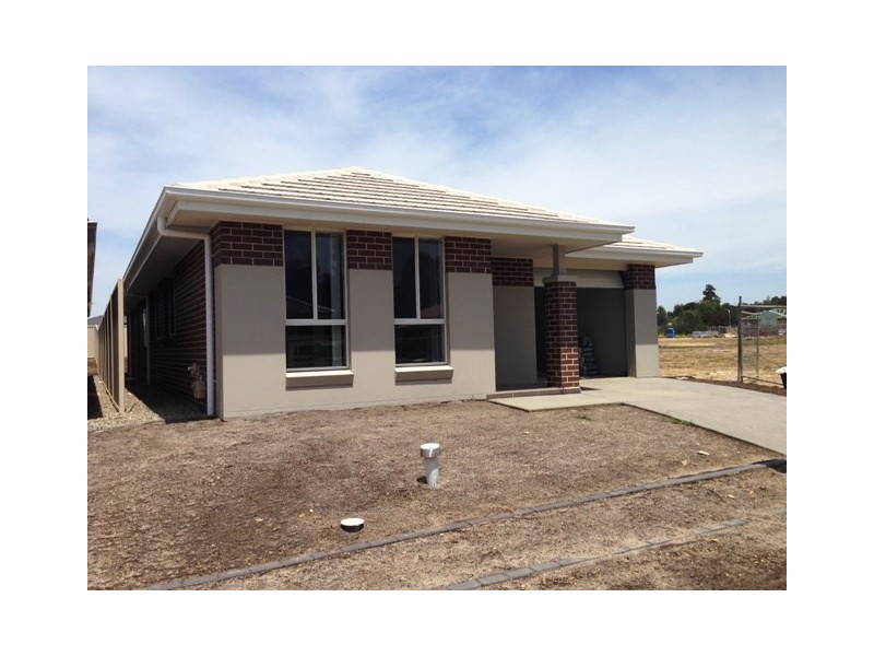 43 INVERELL Avenue, Hinchinbrook NSW 2168