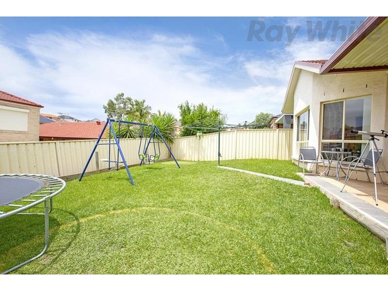 71 Harraden Drive, West Hoxton NSW 2171