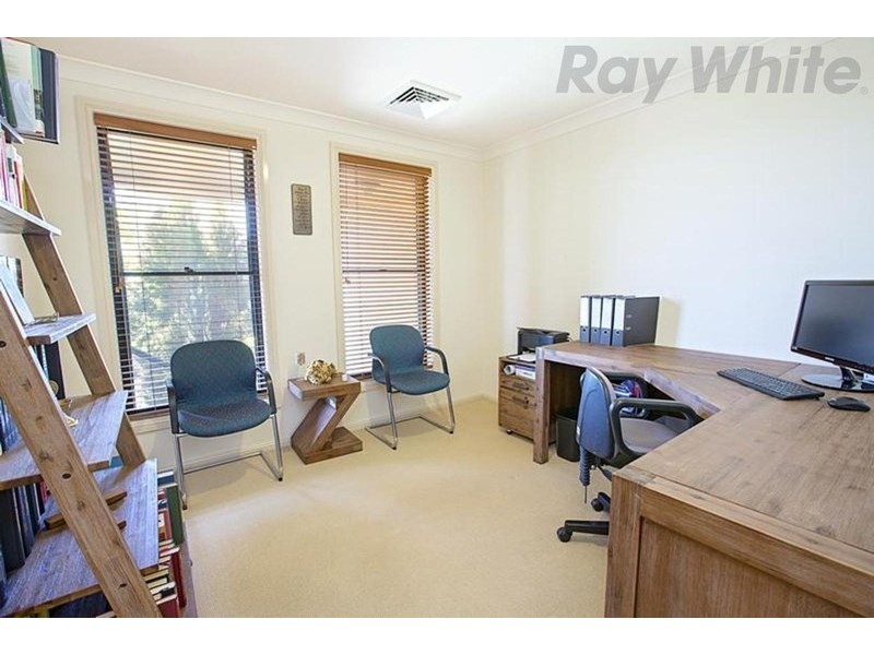 8 Davina Close, Cecil Hills NSW 2171