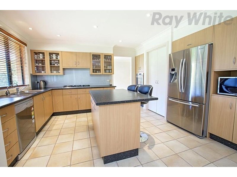 8 Davina Close, Cecil Hills NSW 2171