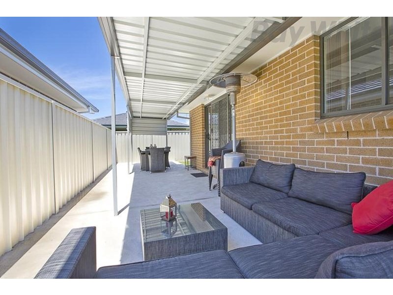 7 Follet Avenue, Middleton Grange NSW 2171