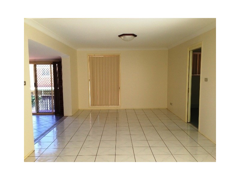 156 Carmichael Drive, West Hoxton NSW 2171