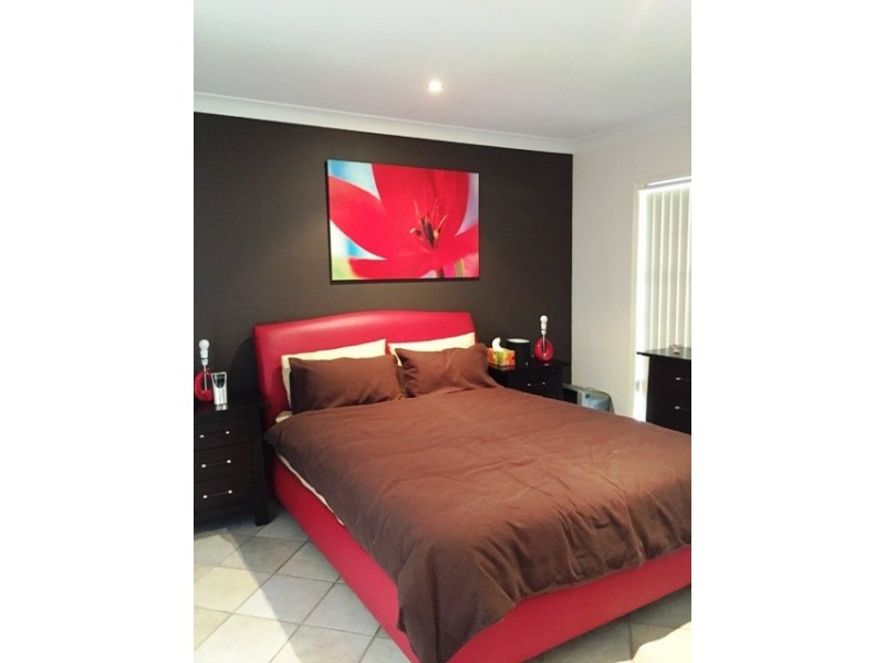 7 Weston Place, West Hoxton NSW 2171