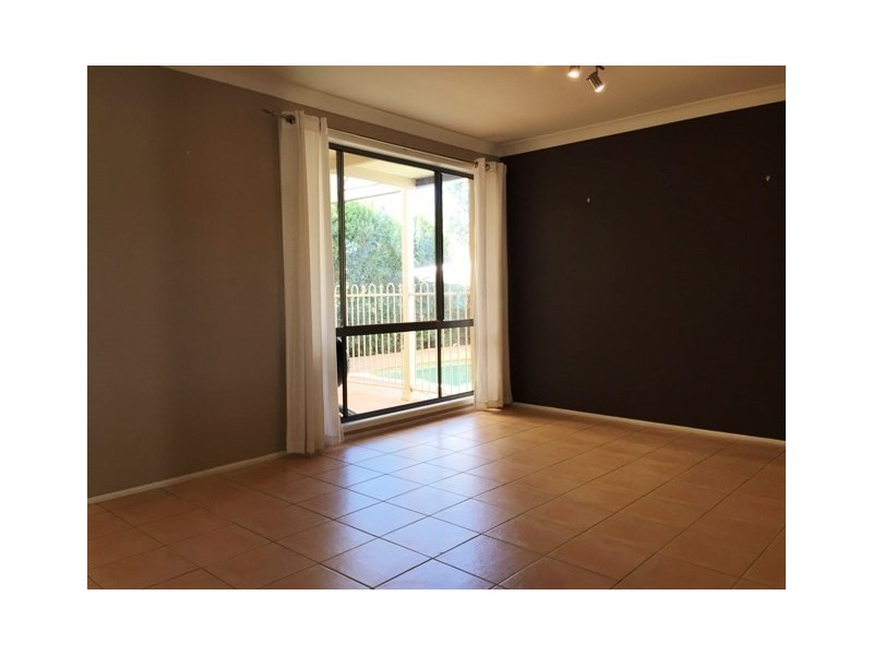 5 Cayley Place, Horningsea Park NSW 2171