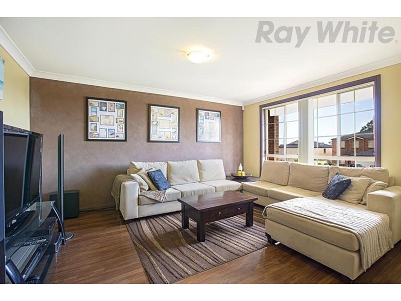 131 Carmichael Drive, West Hoxton NSW 2171