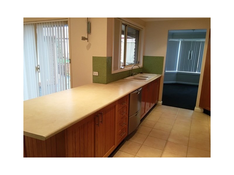 10 Snell Place, West Hoxton NSW 2171