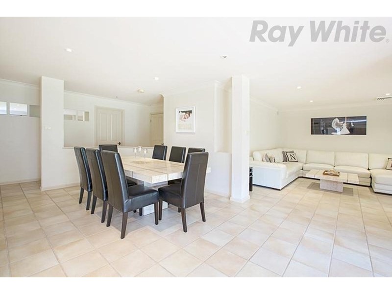 8 Davina Crescent, Cecil Hills NSW 2171