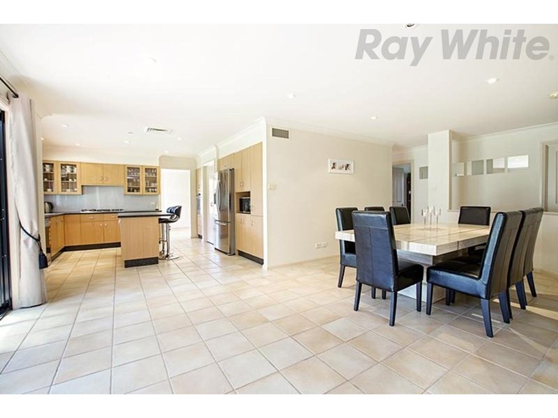 8 Davina Crescent, Cecil Hills NSW 2171