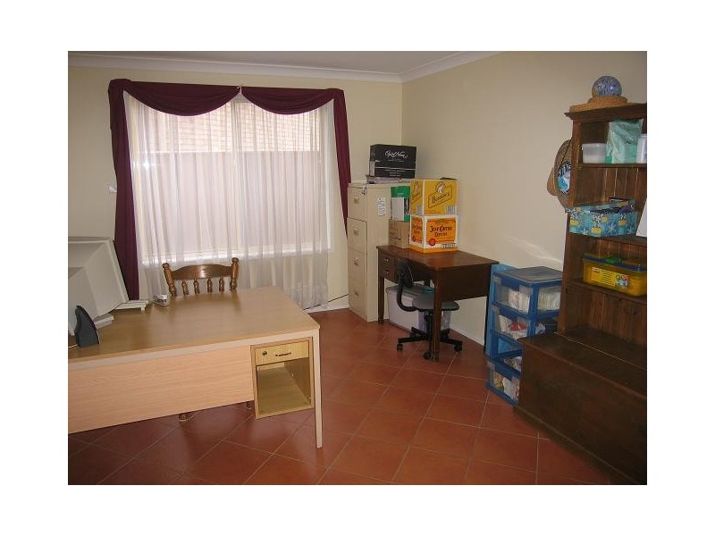 West Hoxton NSW 2171