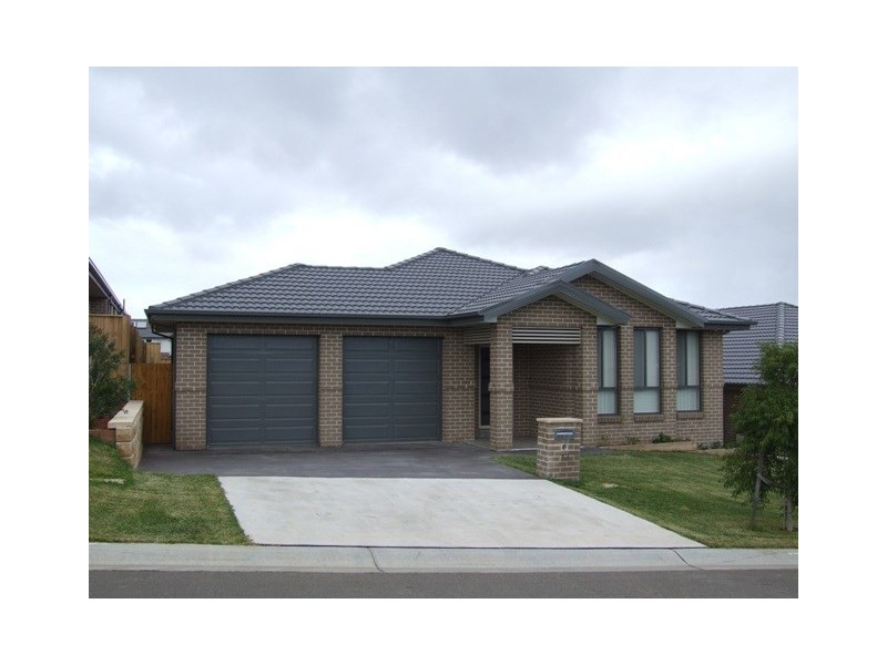 13 Stanley Avenue, Middleton Grange NSW 2171