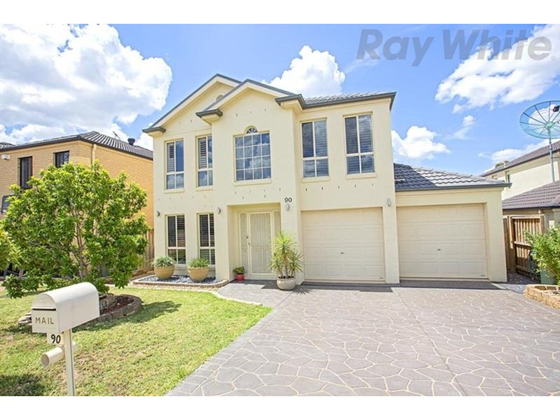 90 Carmichael Drive, West Hoxton NSW 2171