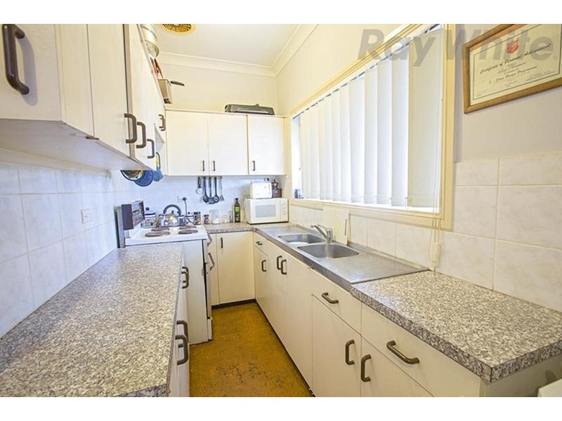 145 Carpenter Street, Colyton NSW 2760