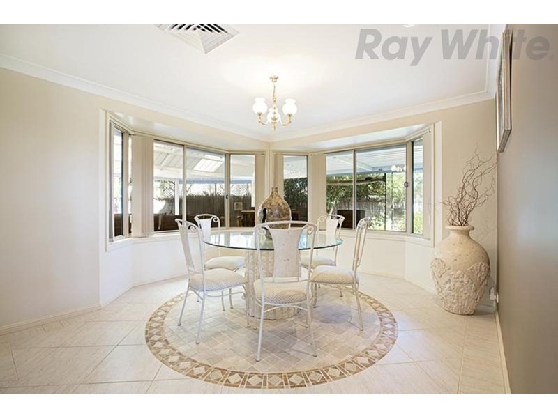 10 Moruya Close, Prestons NSW 2170