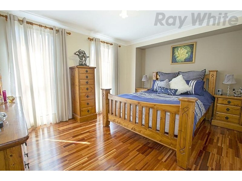 10 Moruya Close, Prestons NSW 2170