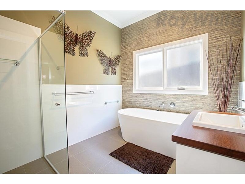 1 Bridgewater Boulevard, Camden Park NSW 2570