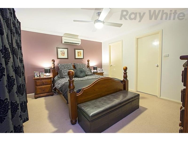 13 Blackburn Avenue, West Hoxton NSW 2171