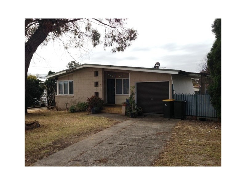 14 Wendouree Street, Busby NSW 2168