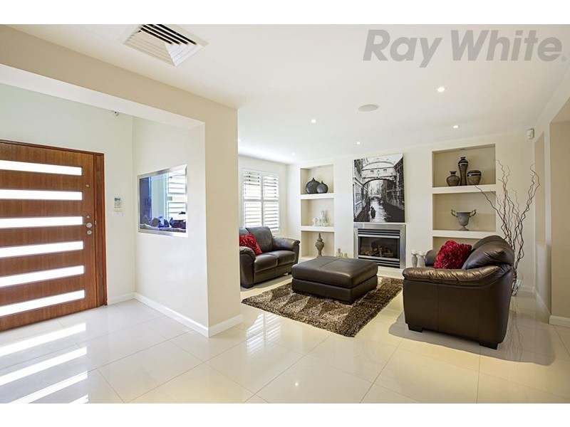 10 Andrews Circuit, Horningsea Park NSW 2171