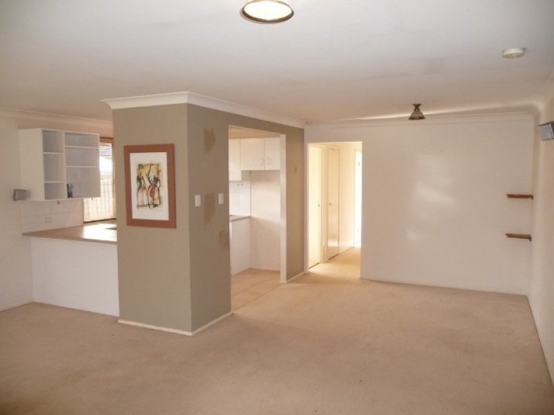 15 Dowling Street, West Hoxton NSW 2171