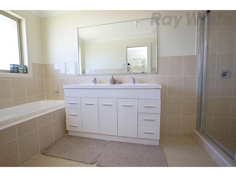 22 Daquino Place, Carnes Hill NSW 2171