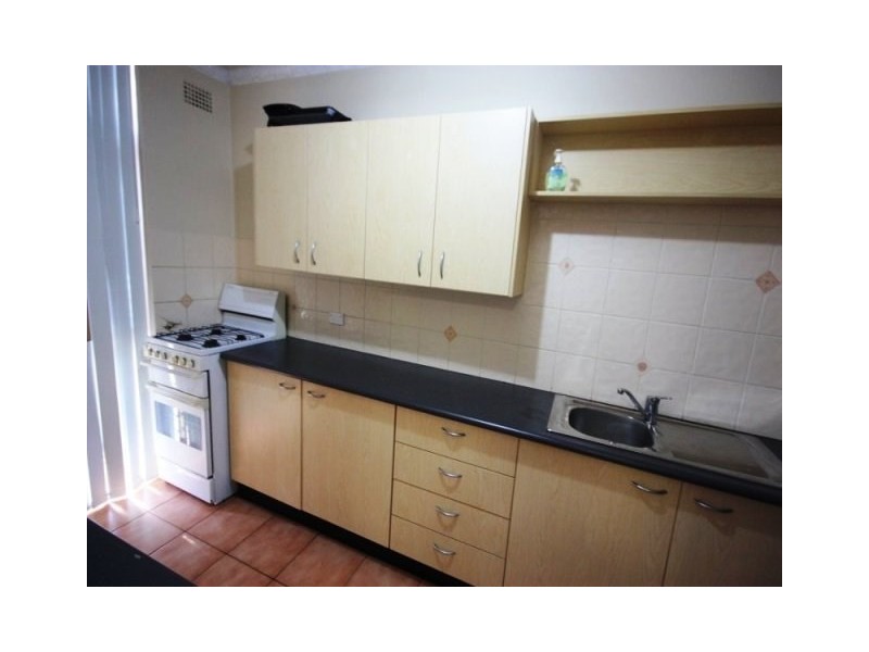 2/25 Norfolk Street, Liverpool NSW 2170