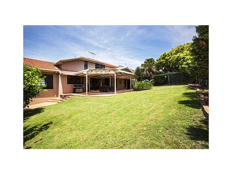 8 Davina Close, Cecil Hills NSW 2171