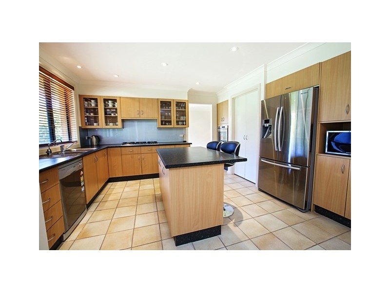 8 Davina Close, Cecil Hills NSW 2171