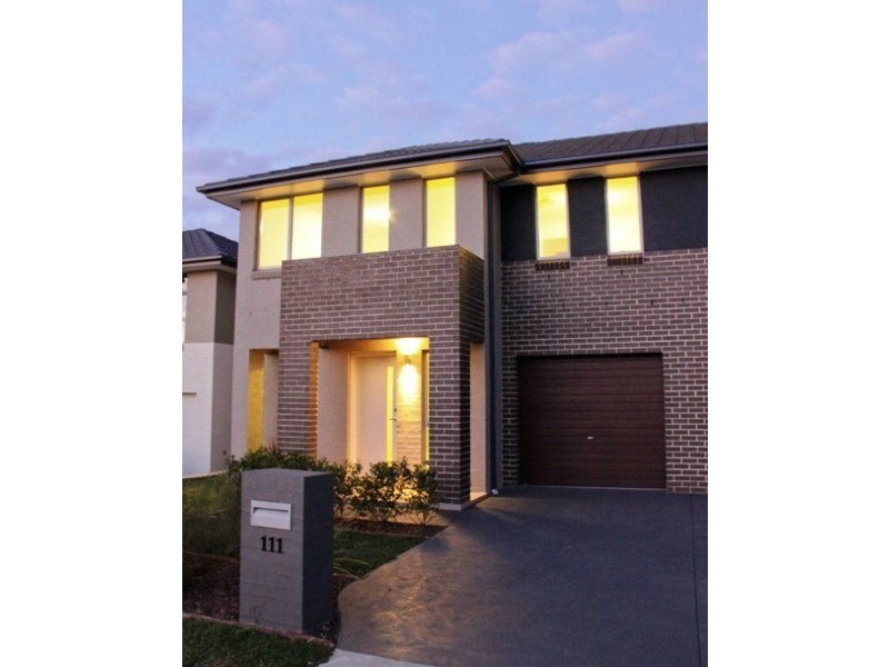 111 Hemsworth Avenue, Middleton Grange NSW 2171