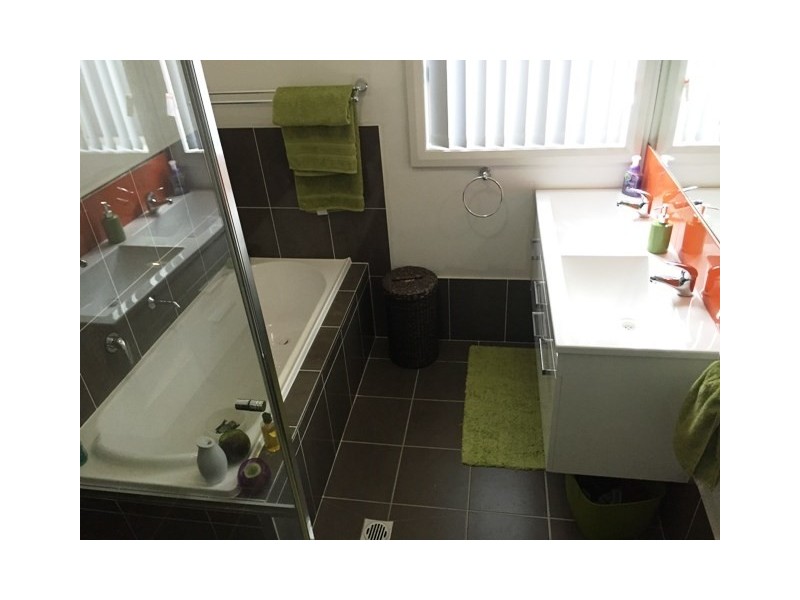 5 Carden Street, Oran Park NSW 2570