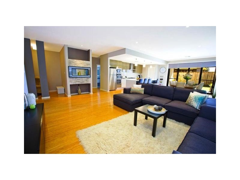 16 Conway Drive, West Hoxton NSW 2171