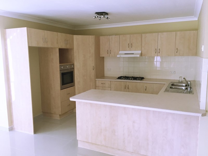 3 rabett Cresent, Horningsea Park NSW 2171