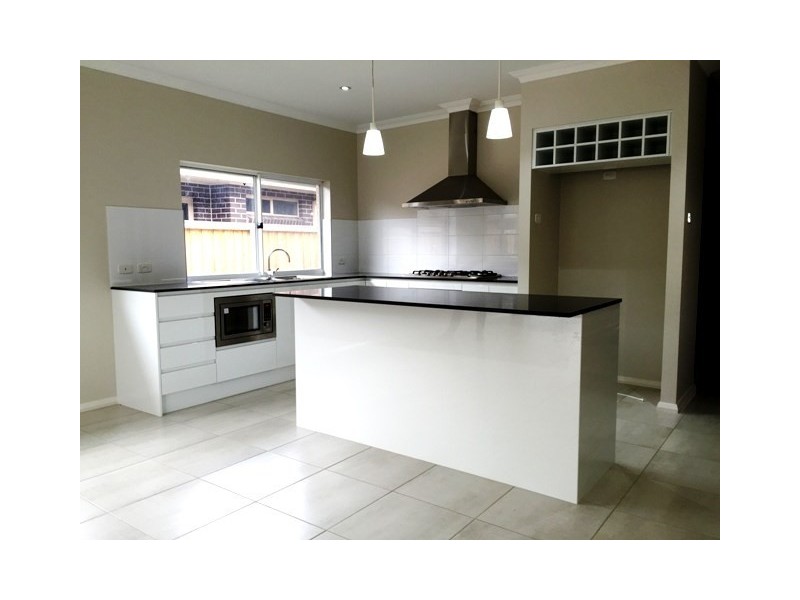 34 Rosedale Circuit, Carnes Hill NSW 2171