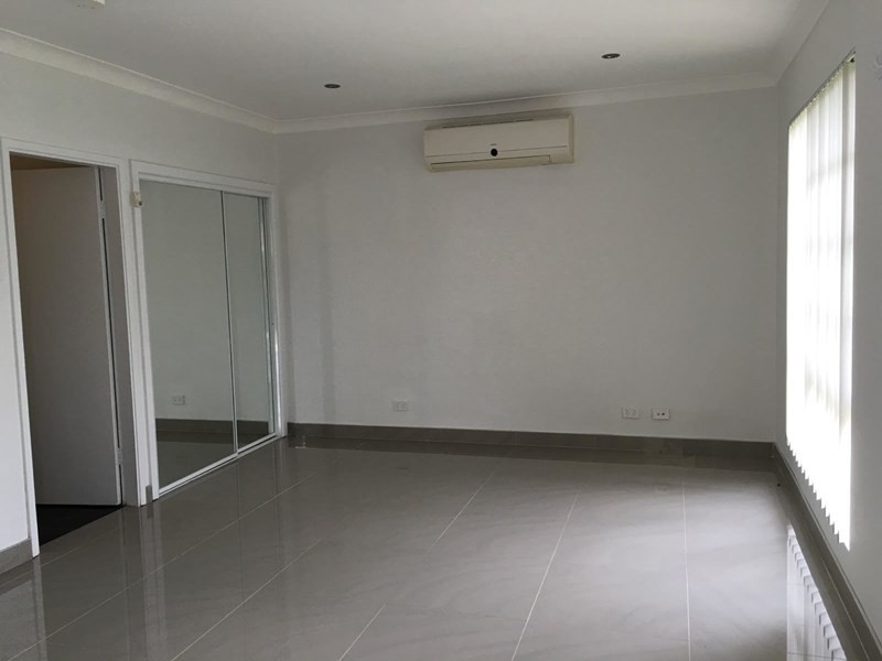 14a Nineveh Cresent, Greenfield Park NSW 2176