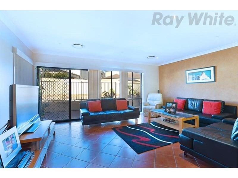 65 Lycett Avenue, West Hoxton NSW 2171