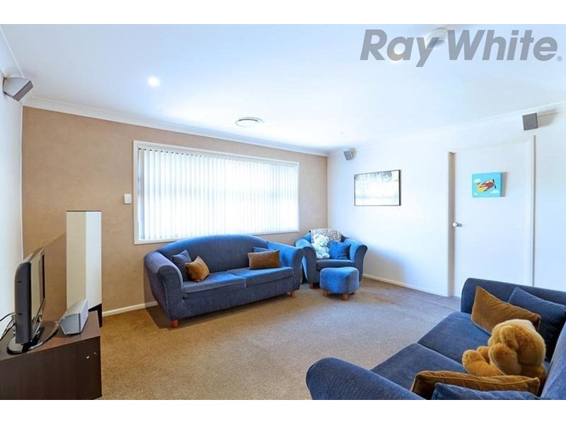 65 Lycett Avenue, West Hoxton NSW 2171