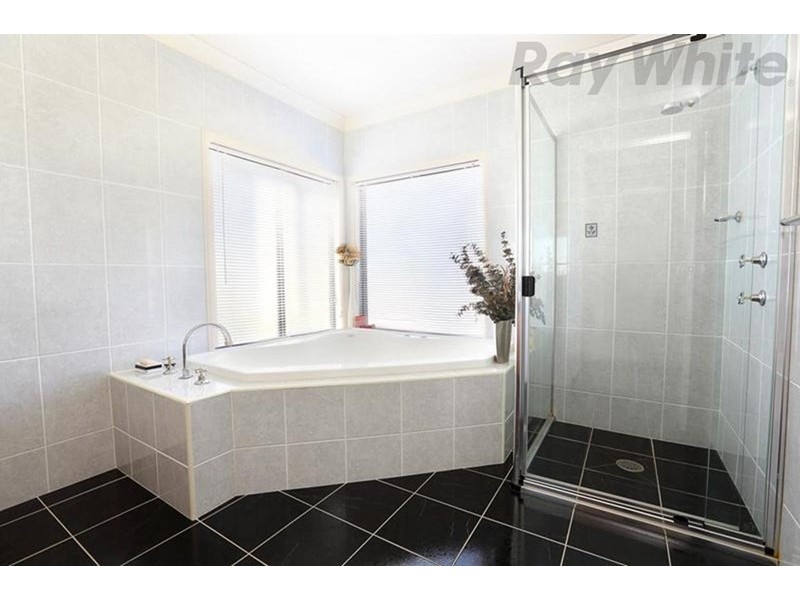 65 Lycett Avenue, West Hoxton NSW 2171