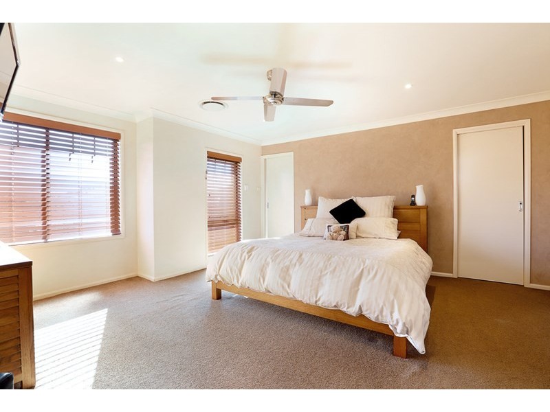 65 Lycett Avenue, West Hoxton NSW 2171