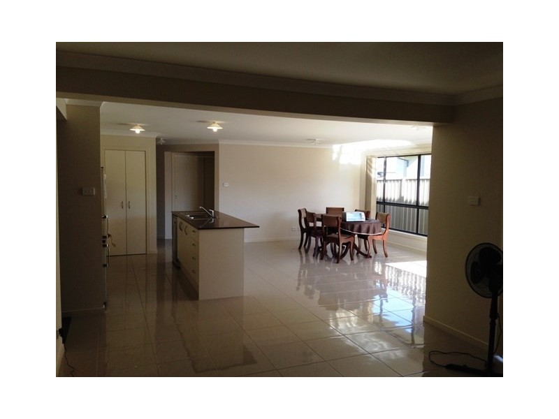 9 Carter Street, Oran Park NSW 2570