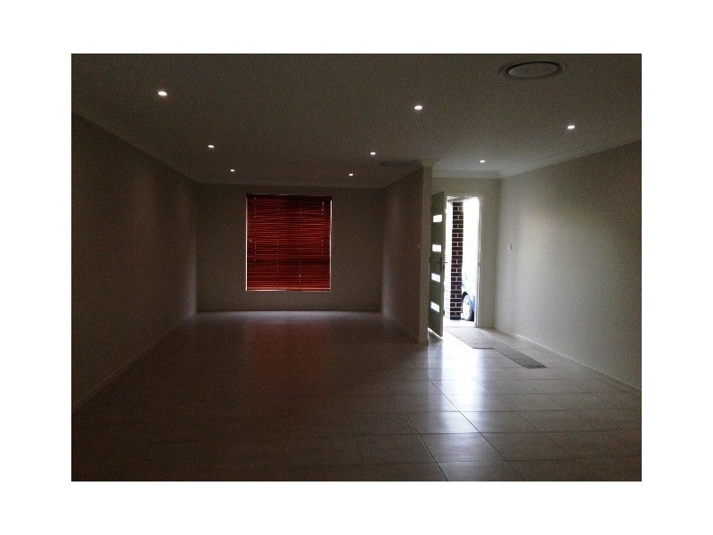 10 Boyden Street, Middleton Grange NSW 2171