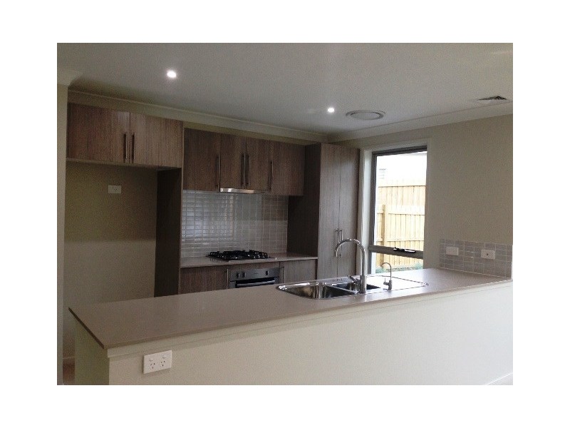 10 Boyden Street, Middleton Grange NSW 2171