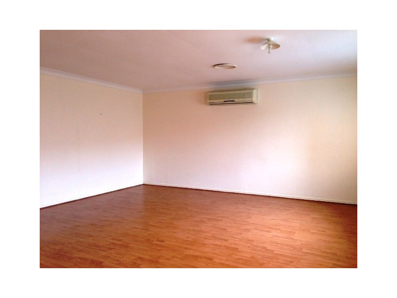 1 St Helens Close, West Hoxton NSW 2171