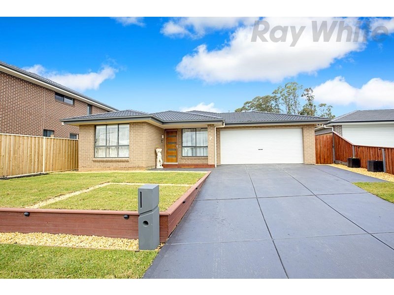 7 Ruse Place, Carnes Hill NSW 2171