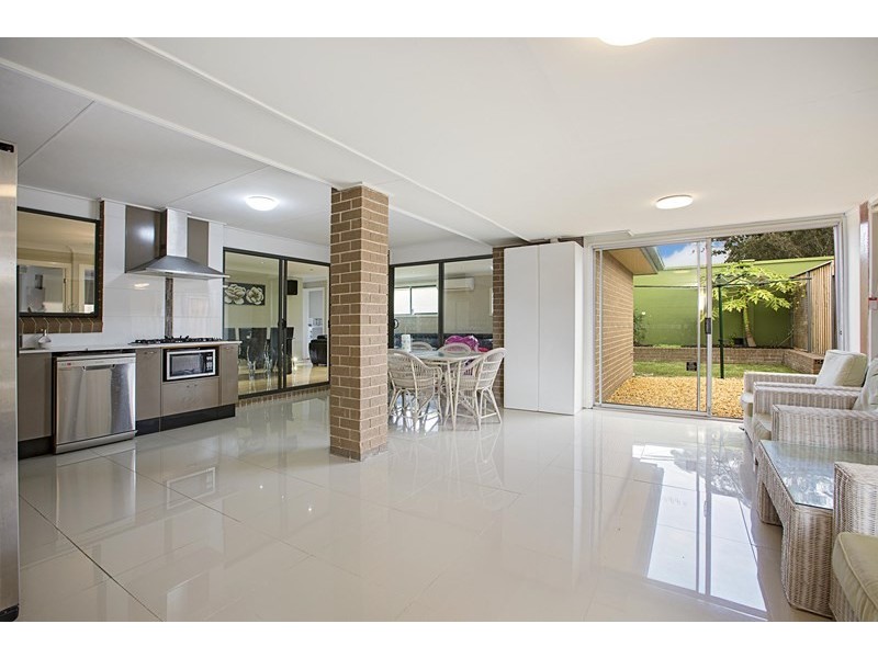 7 Ruse Place, Carnes Hill NSW 2171