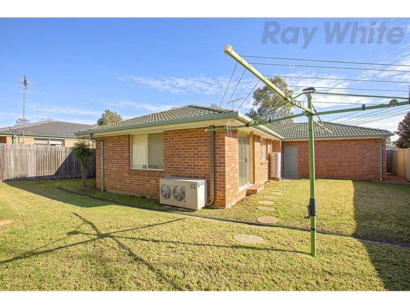 9 Bundanoon Road, Prestons NSW 2170